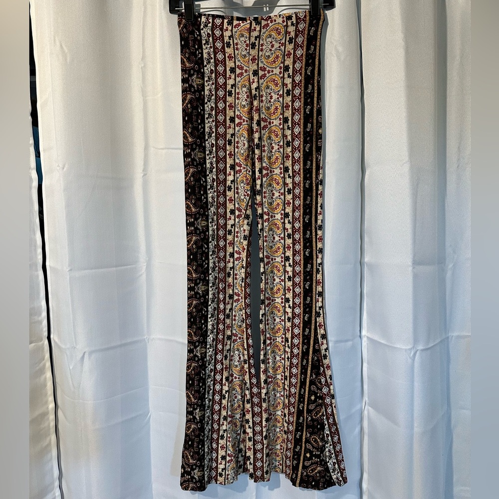 Patterned Stretch Flare Pants
